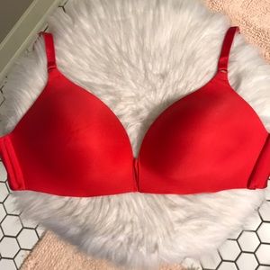 (Never Worn!) Victoria’s Secret Red Bra